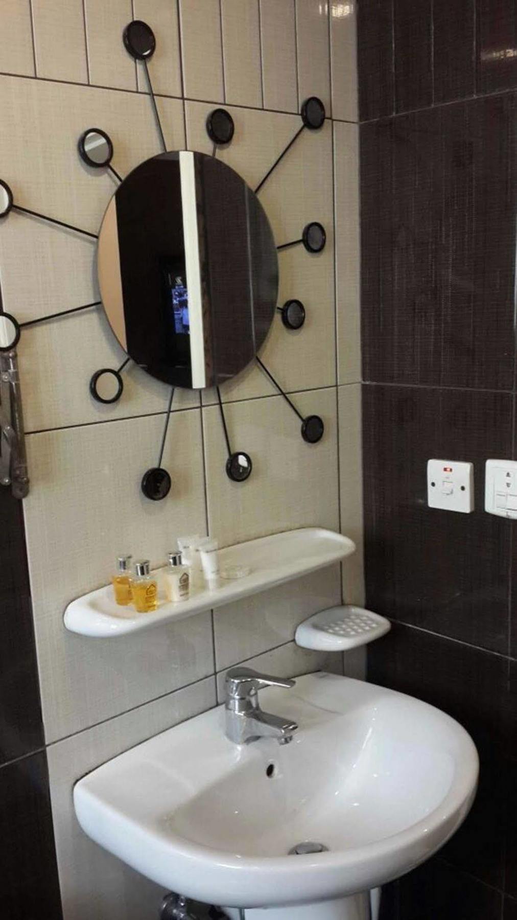 Orans Suites 2 เจดดาห์ ภายนอก รูปภาพ